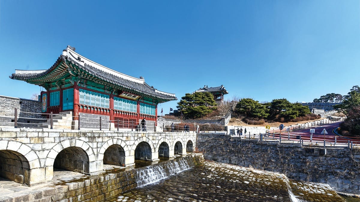 Free Suwon Itinerary!! | Charlie