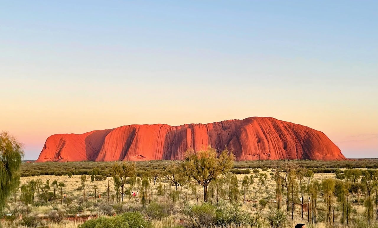 Talinguru Nyakunytjaku - Uluru Sunrise Viewing Area | 1+ reviews by local  experts