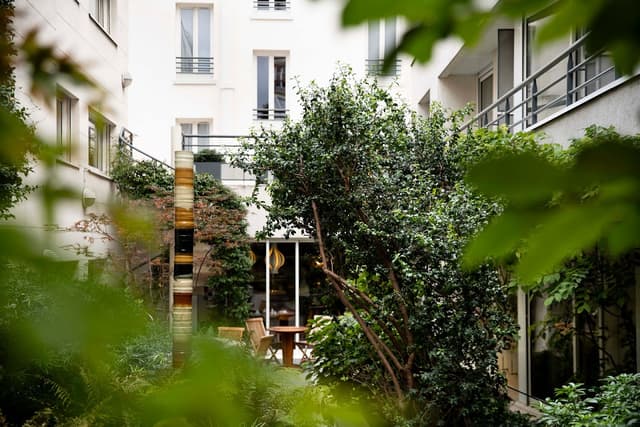 125 of the Best Hotels in Paris (Curated by Antoine & Colleen | Les ...